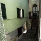 vicolo stretto vicolo stretto