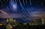 Rocca Calascio sotto una pioggia di stelle