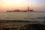 Dal vetro del vaporetto