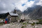 Restauro della Chiesetta Alpina di Monte Canin (UD) 1850m. Consigli e critiche sempre ben accetti.