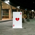 Non giocate con il cuore. Non giocate con il cuore.