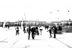 Berlino. Il vecchio aeroporto di Tempelhof Berlino. Il vecchio aeroporto di Tempelhof