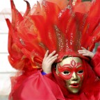 Piccole mani Piccole mani