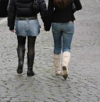 Mano nella mano Mano nella mano