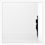 Nero a metà. Nero a metà.