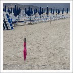 Tra gli ombrelli Tra gli ombrelli