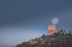 la rocca e la luna la rocca e la luna