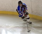 Foto scattata a un torneo di hockey under 13
Il ragazzo fa' parte di una squadra russa di nome Himik (che ha vinto a man bassa)