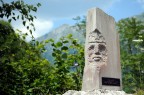 Monumento in memoria della partigiana Ivana Berginca qui uccisa dalle S.S. - Localit Ponte di Napoleone,in Slovenia,nei pressi di Kobarid (Caporetto). Consigli e critiche sempre ben accetti.
