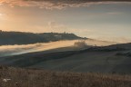 nebbia che si sta alzando sotto Volterra.. nebbia che si sta alzando sotto Volterra..
