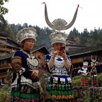 Langde Shan, Guizhou, Cina.Prima della cerimonia per l'acceso al paese. Etnia Miao