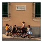 Oh Boccadasse, quando si scende a te
uscendo dal borbottio della citt
si ha l'impressione di ritornare nella culla
o di cadere nelle braccia di una madre.
E. Firpo, poeta dialettale.
Genova Boccadasse.