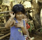 Bambina: un salutino Bambina: un salutino