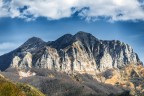 Dovrebbe essere, non mi ricordo bene la strada che feci :D , la Pania della Croce delle Alpi Apuane vista da nord