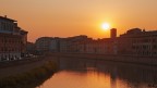 Tramonto sul lungarno pisano
