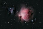 Dalla mia ultima sessione di astrofotografia dal terrazzo di casa, la bellissima M42 (Grande nebulosa di Orione) e alla sua sinistra la nebulosa NGC1977 (Running man).

Attrezzatura usata: D750 modificata con Tamron 150-600mm G2 su montatura Ioptron Cem25p
Filtro a clip Optolong L-pro per ovviare all'inquinamento luminoso.
158X30sec. - ISO 1250 - f/6,3 - 600mm
20 dark - 20 bias - no flat
Elaborazione con PixInsight e Photoshop CC 2017