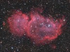 Soul nebula la "Nebulosa dell'anima" (IC1848).
Per me un soggetto un po' complicato, anche per via di qualche problema in fase di acquisizione. Dati tecnici: 25 Light da 600" (Gain 150, -20C) 20 Dark, e 128 Bias Acquisizione effettuata interamente col nuovo ASIAir.
Telescopio: Astrografo TS65q (420mm f/6.5) Camera di acquisizione: ZWO ASI 1600MC-C Camera guida: ZWO ASI 120MM Mini Totale integrazione: 4 ore e 10 minuti