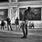 sopra di noi... sopra di noi...