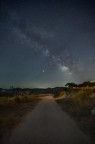 Prima prova di ripresa della via lattea. Entroterra siciliano nei pressi di Calatafimi. Scatto singolo sviluppato due volte, una per il cielo e una per il primo piano.