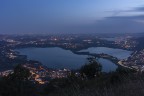 I laghi brianzoli dalle pendici del monte Barro I laghi brianzoli dalle pendici del monte Barro