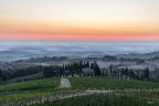 Alba nelle colline Toscane..