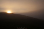 sorgere dalla nebbia