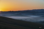 Leggere foschie prima del sorgere del sole.. Leggere foschie prima del sorgere del sole..