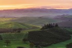 Podere Belvedere al sorgere dell'alba.. Val d'orcia. Podere Belvedere al sorgere dell'alba.. Val d'orcia.