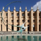 Ragusa - Palazzo delle Poste e Fontana antistante