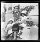 Donna con bimbi Donna con bimbi