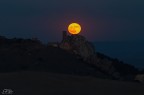 GIROscattand&#128526; IN SICILIA 
Ed eccola la mia "Superluna del Cervo", tanto attesa. Castello di Pietratagliata - Luna Piena del 3 luglio 2023