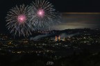 GIROscattand&#128526; IN SICILIA 
E' stata pi una scommessa con me stesso nel voler capire se avrei portato un ricordo anche stavolta a casa e credo d'esserci riuscito. Per la prima volta cerco d'immortalare i fuochi dell'oramai famoso "Festival nazionale dei fuori d'artificio" tenuto ad Aci Bonaccorsi in provincia di Catania. Oramai giunta alla 29esima edizione, Aci Bonaccorsi ha visto sfidarsi due "piloti di bummi".