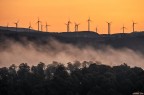 Altopiano dell'Argimusco (ME)...sullo sfondo la nebbia si fa strada tra la vegetazione ed accarezza le pale Eoliche in movimento al tramonto...creando questo "tricolore" d'atmosfera...

Ci sono arrivato appena in tempo (ero di spalle a fotografare altro) ...uno scatto da "Carpe Diem"!!!