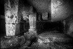 Via degli Inferi  unantichissima via cava etrusca creata per mettere in comunicazione lantico abitato di Caere con la sua immensa Necropoli.
Essa unisce il regno dei vivi con quello dei morti.

Nikon F - Nikkor 20mm - ILFORD FP4+