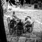 eravamo 4 amici al bar (tra un bicchier di coca ed un caffè) eravamo 4 amici al bar (tra un bicchier di coca ed un caffè)