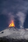 Etna, attivit stromboliana del 24/11/2023