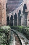 Nel ventre dell'anfiteatro. Nel ventre dell'anfiteatro.
