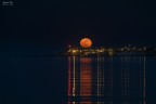 La luna al 100% al faro Massoliveri sr La luna al 100% al faro Massoliveri sr
