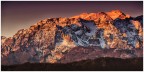 Vista dal Monte Summano verso il versante est del Monte Carega. Gennaio 2025