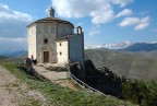 La Chiesa di Santa Maria della Piet, costruita dai pastori intorno al 1400 per ringraziamento alla Madonna in quanto i soldati dei Piccolomini respinsero, in una sanguinosa battaglia, un gruppo di briganti provenienti dal confinante Stato Pontificio