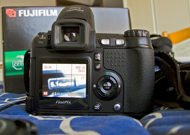04-LCD.jpg
