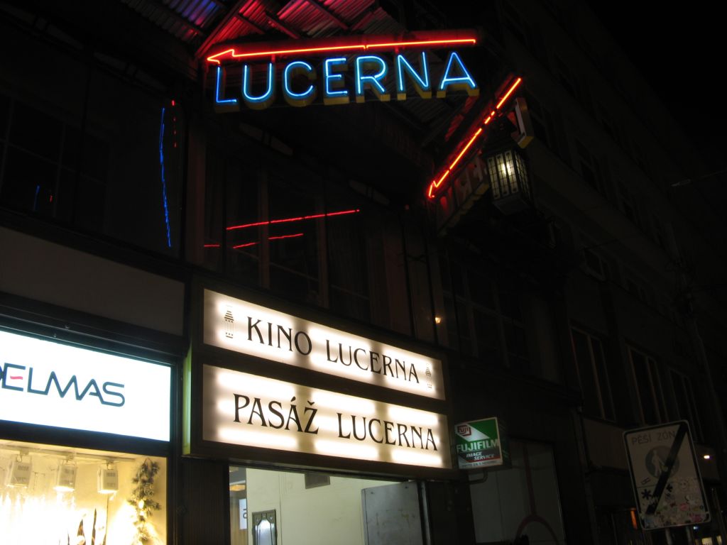 09.esordisco al lucerna.jpg