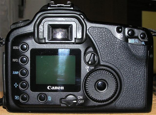 10Dretro (Small).jpg