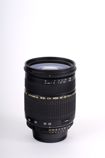 28 75 Tamron.jpg