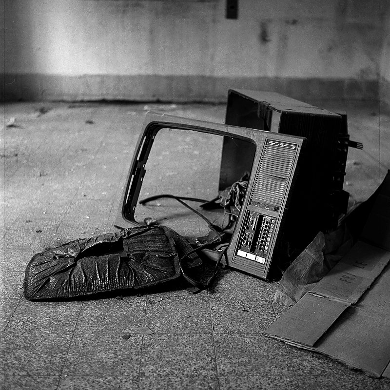 44_tele_01.jpg