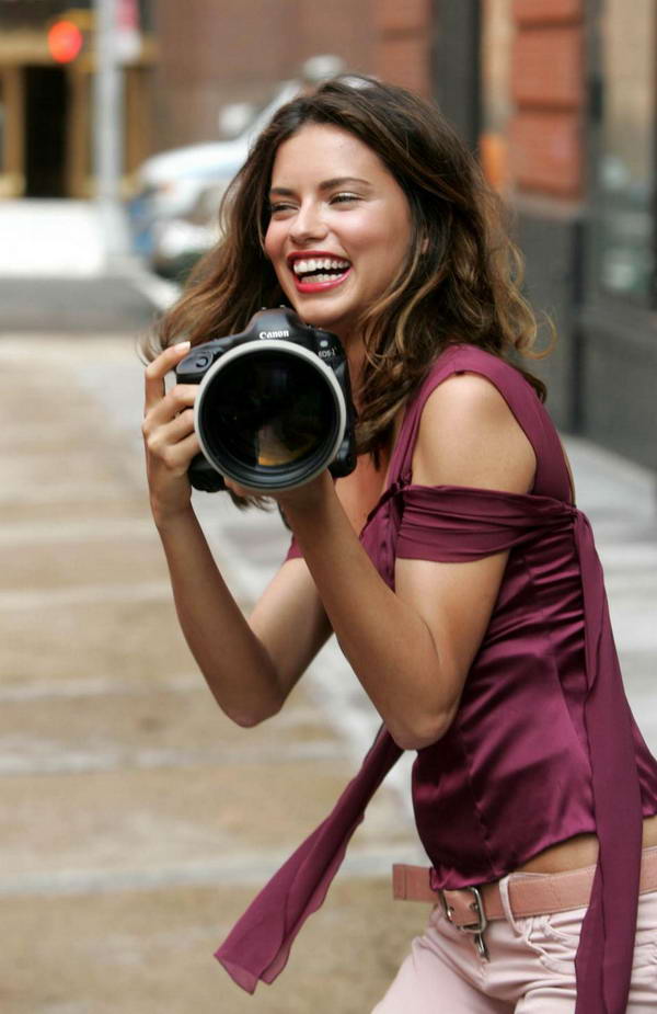 adriana_478_881.jpg
