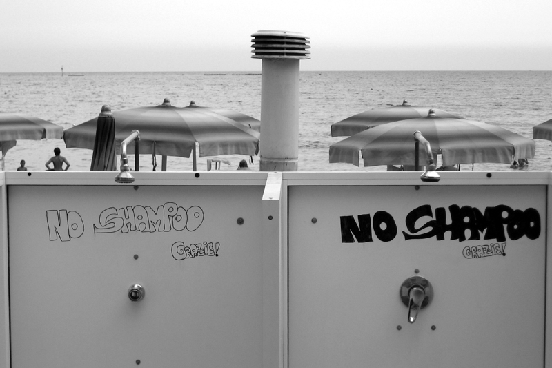 alassio bw.jpeg