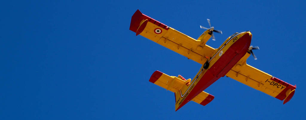 canadair.jpg