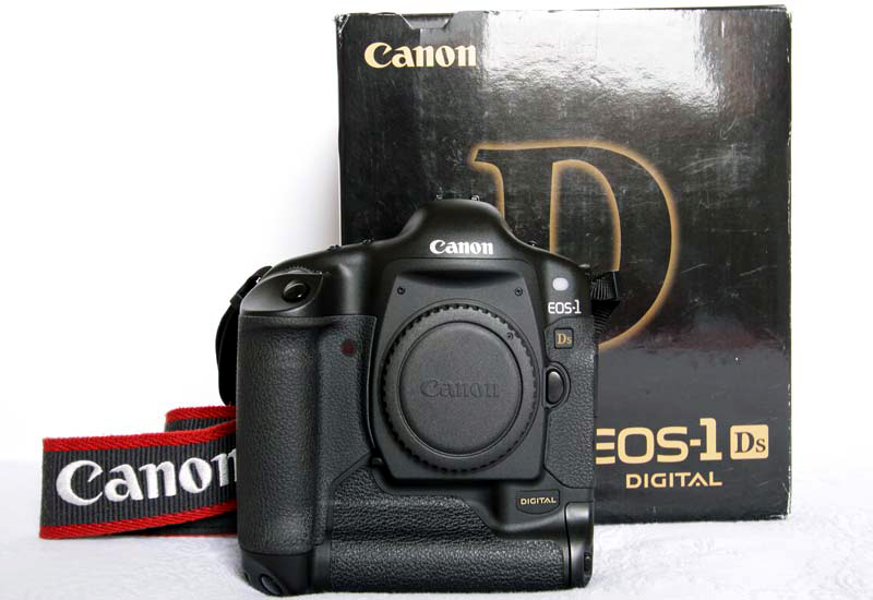 Canon 1DS (8).jpg