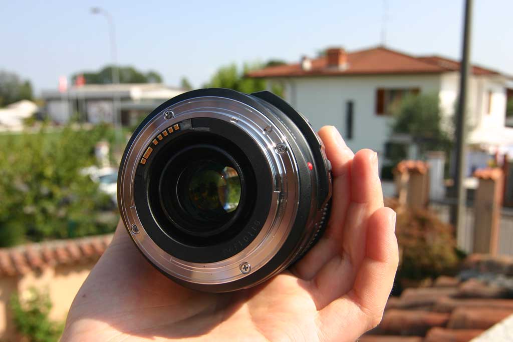 Canon 28-135 IS back.jpg